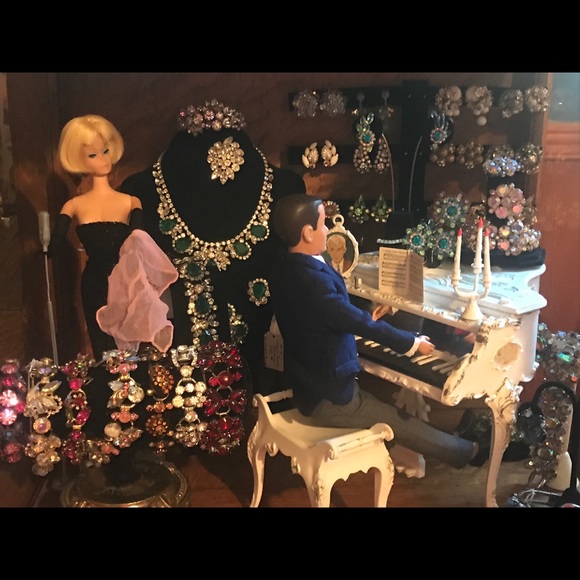 Meet your Posher, Robin - Picture 5 of 6